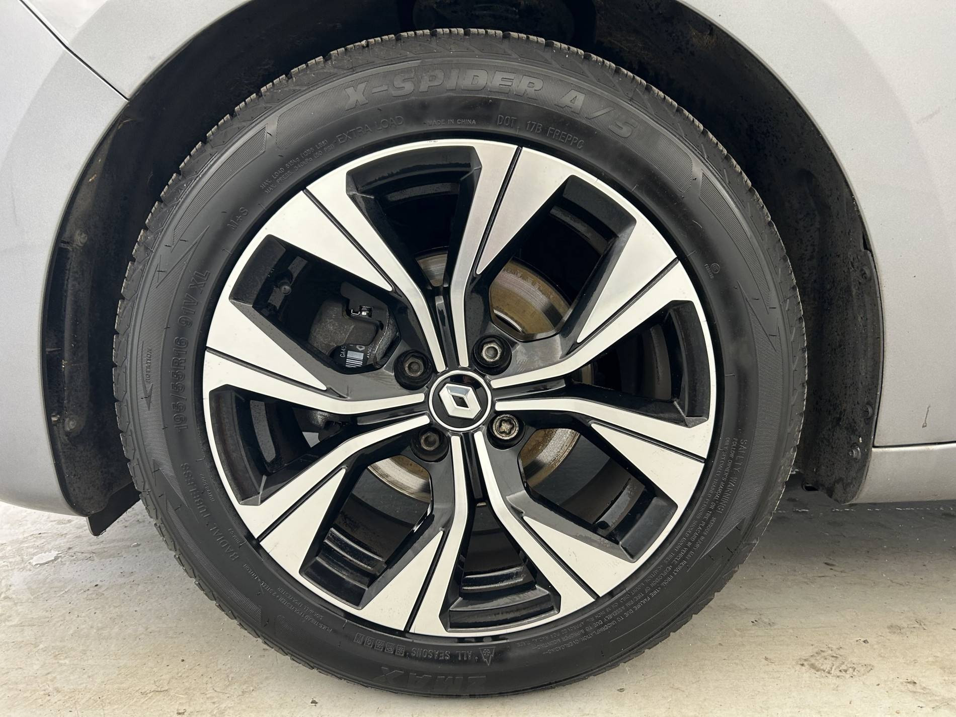 Vente en ligne Renault Clio 5 Clio TCe 90 au prix de 13 990 €