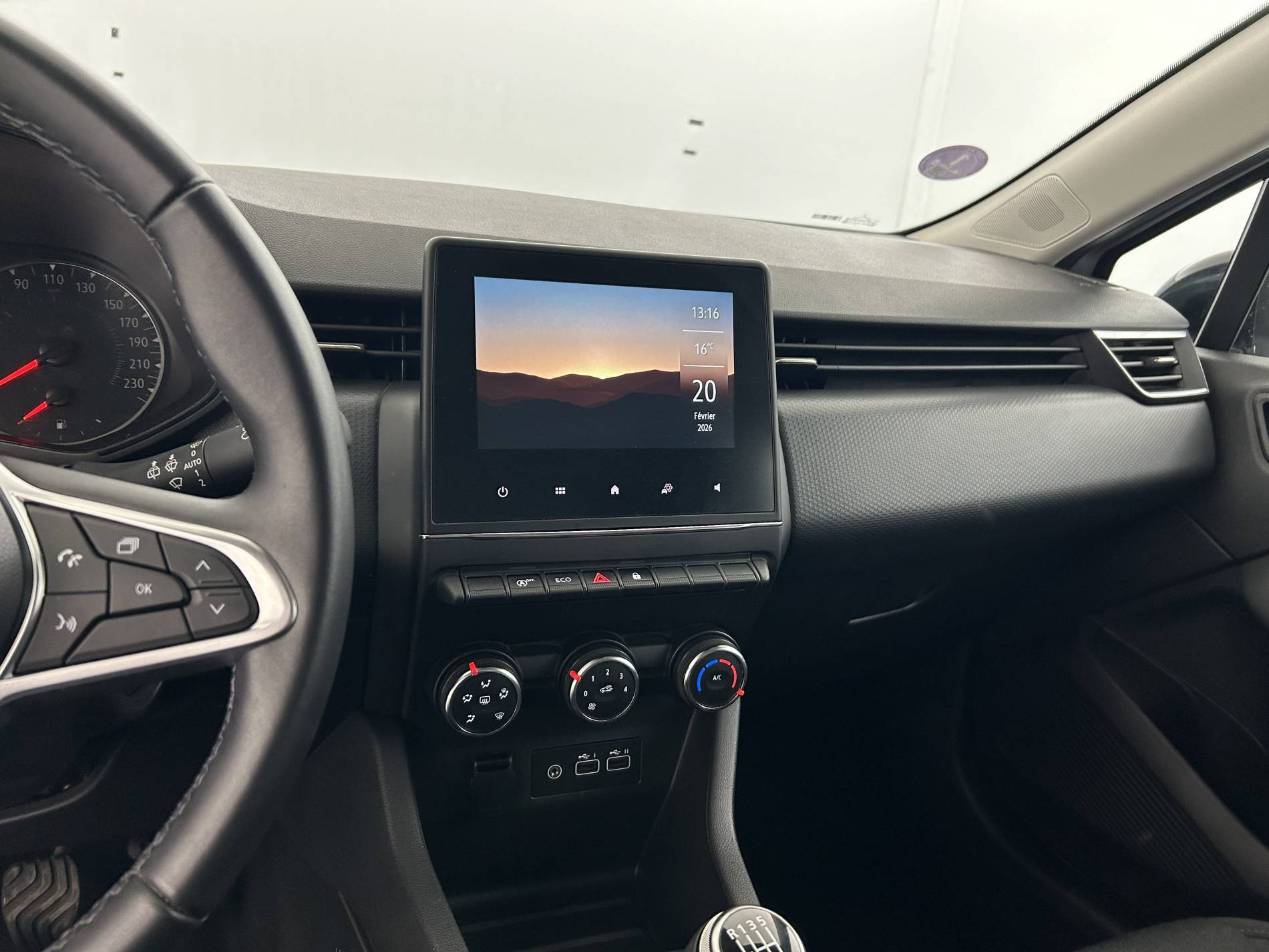 Vente en ligne Renault Clio 5 Clio TCe 90 au prix de 14 490 €