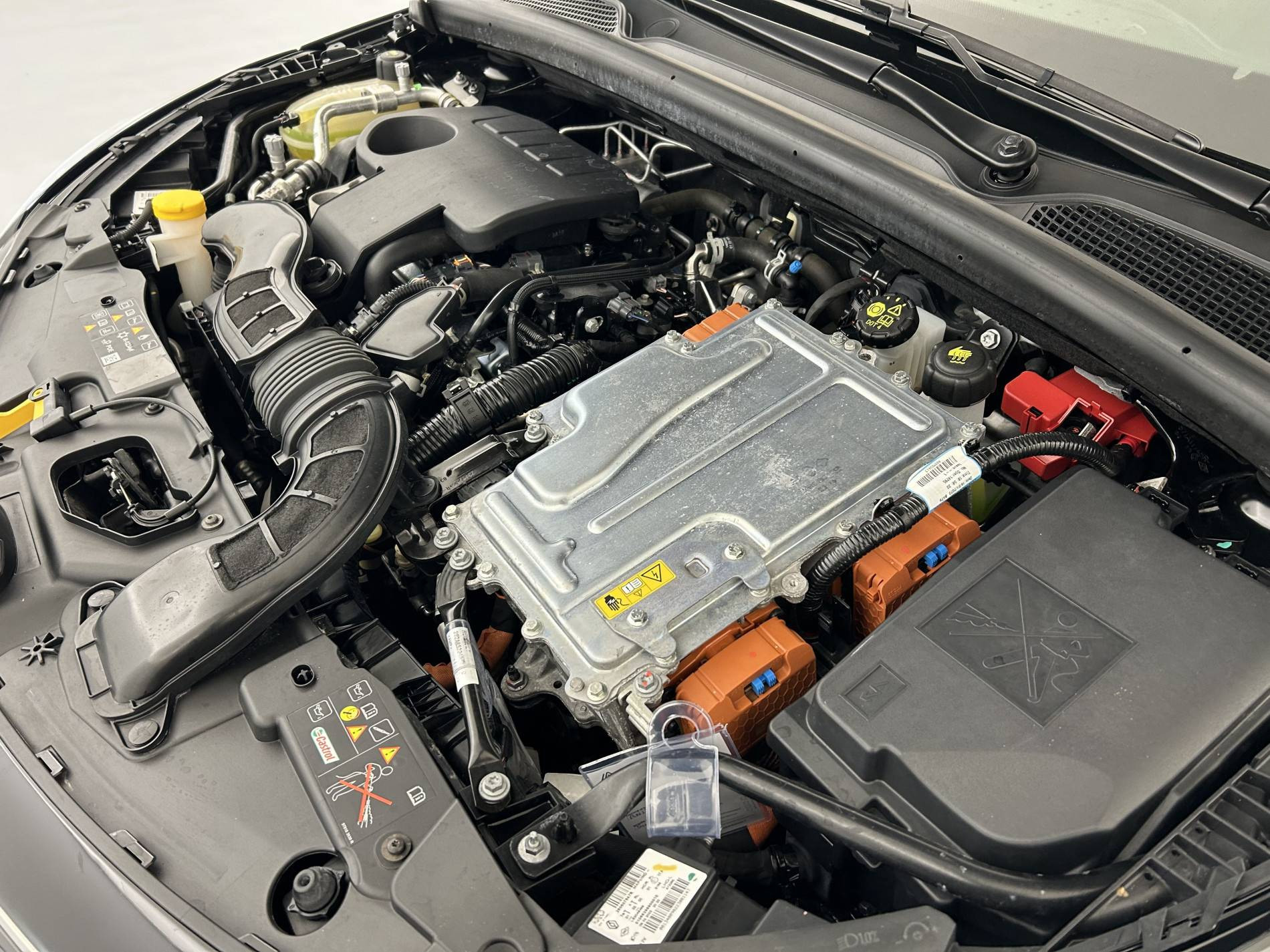 Vente en ligne Renault Clio 5 Clio E-Tech full hybrid 145 au prix de 17 390 €