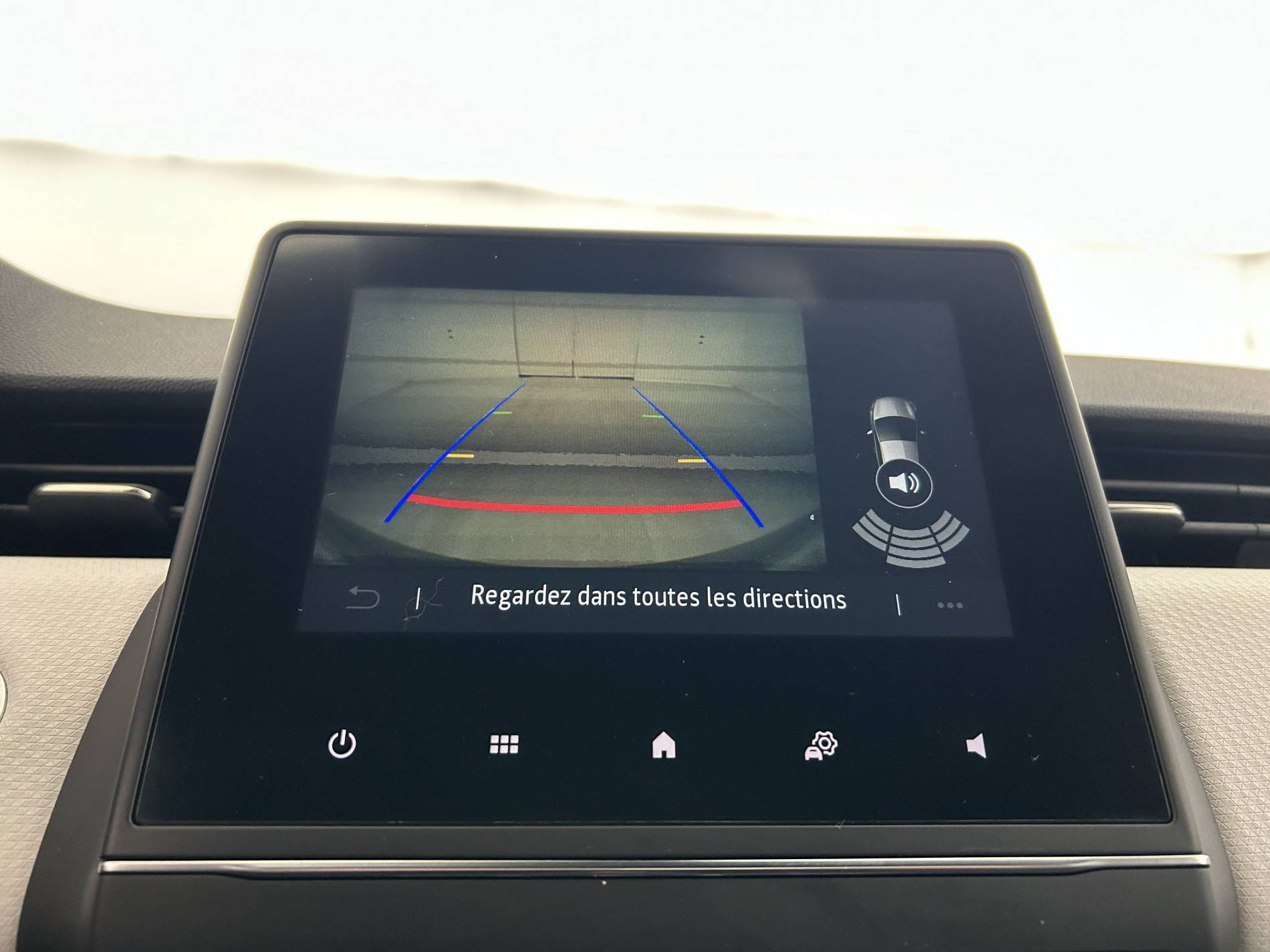 Vente en ligne Renault Clio 5 Clio E-Tech full hybrid 145 au prix de 17 390 €