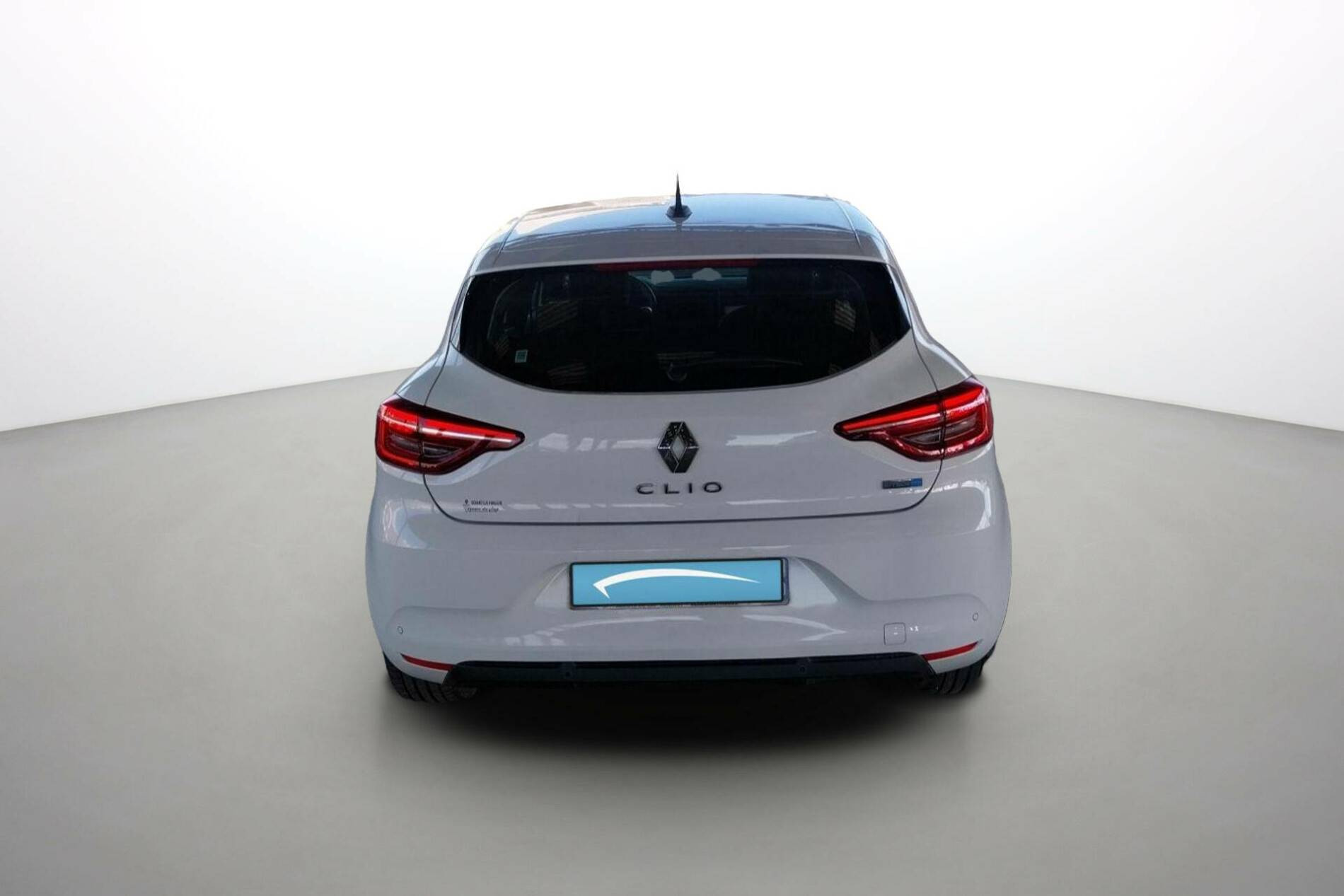 Vente en ligne Renault Clio 5 Clio E-Tech 140 - 21N au prix de 15 990 €