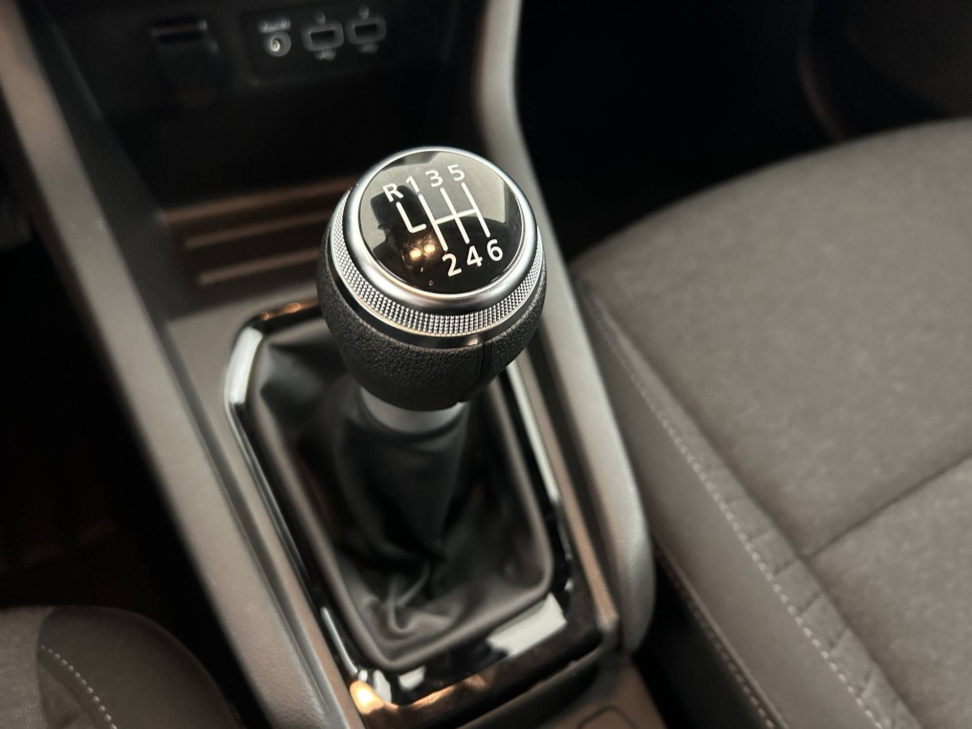 Vente en ligne Renault Clio 5 Clio TCe 100 GPL - 21N au prix de 13 990 €