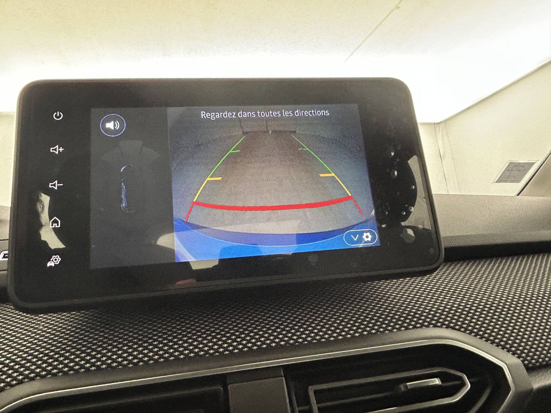 Vente en ligne Dacia Sandero  SCe 65 - 22 au prix de 12 490 €