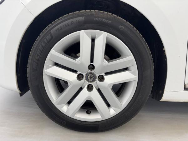 Vente en ligne Renault Clio 5 Clio TCe 100 au prix de 14 290 €