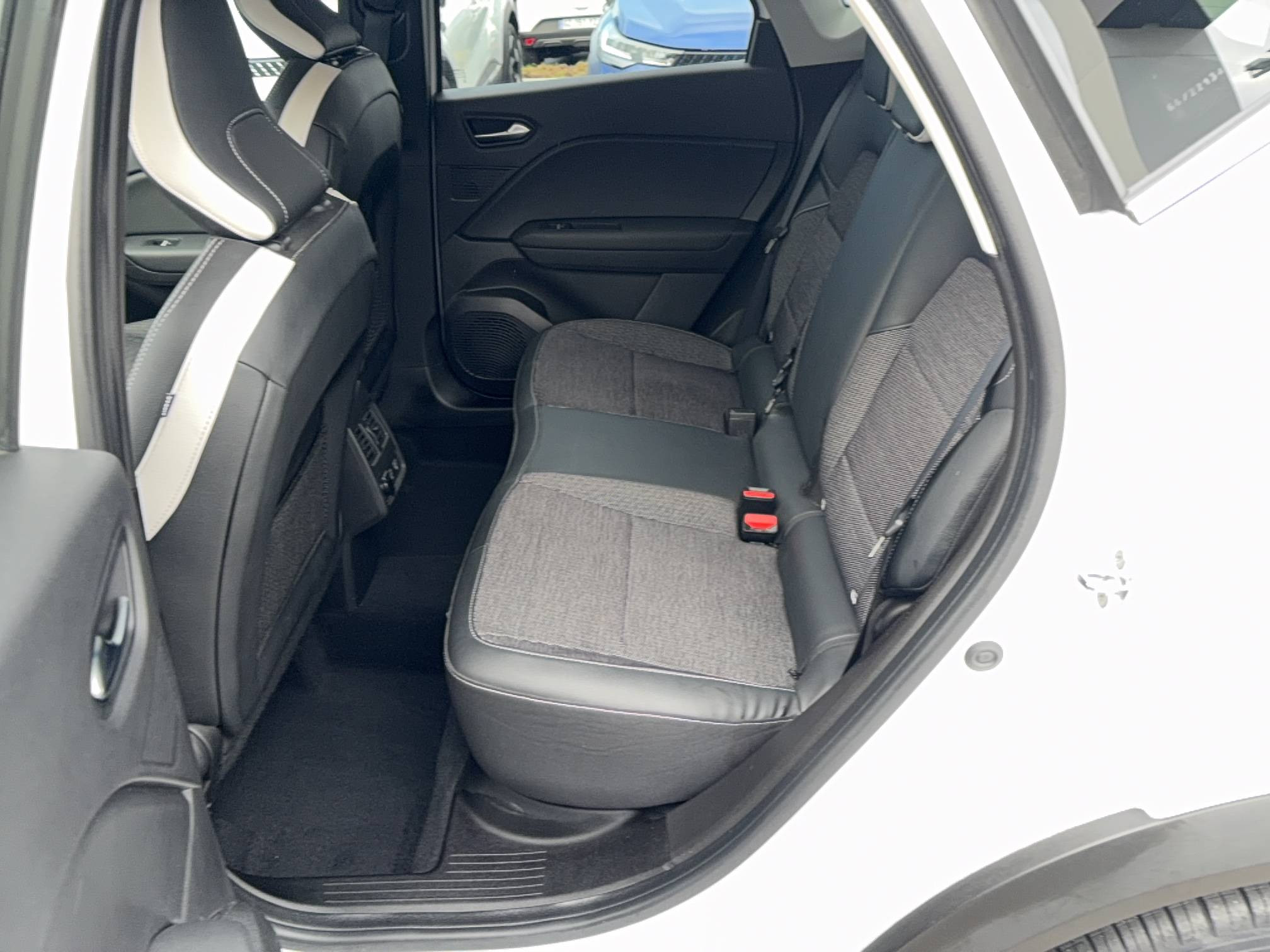 Vente en ligne Renault Captur  E-Tech Plug-in 160 au prix de 17 490 €