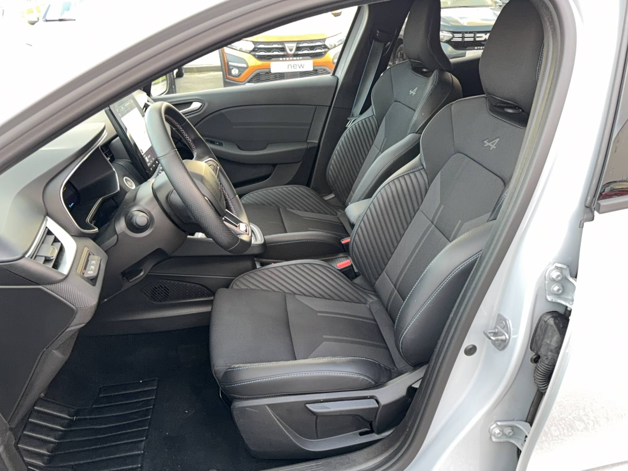 Vente en ligne Renault Clio 5 Clio E-Tech full hybrid 145 ch GSR2 au prix de 24 290 €