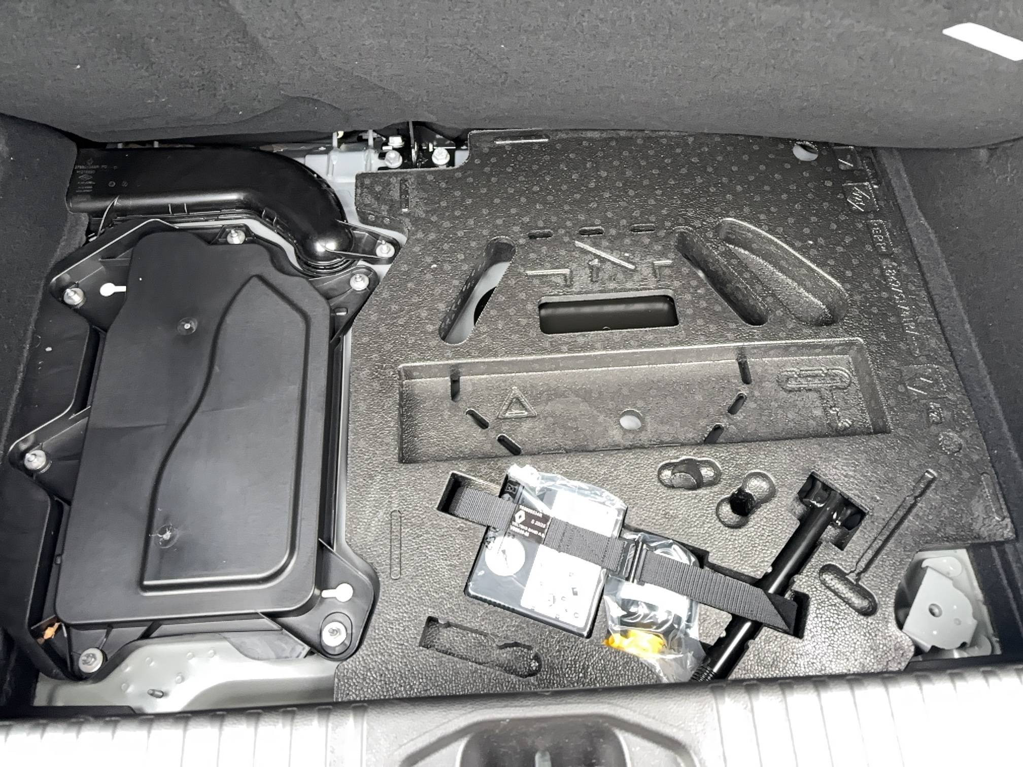 Vente en ligne Renault Clio 5 Clio E-Tech full hybrid 145 ch GSR2 au prix de 19 590 €