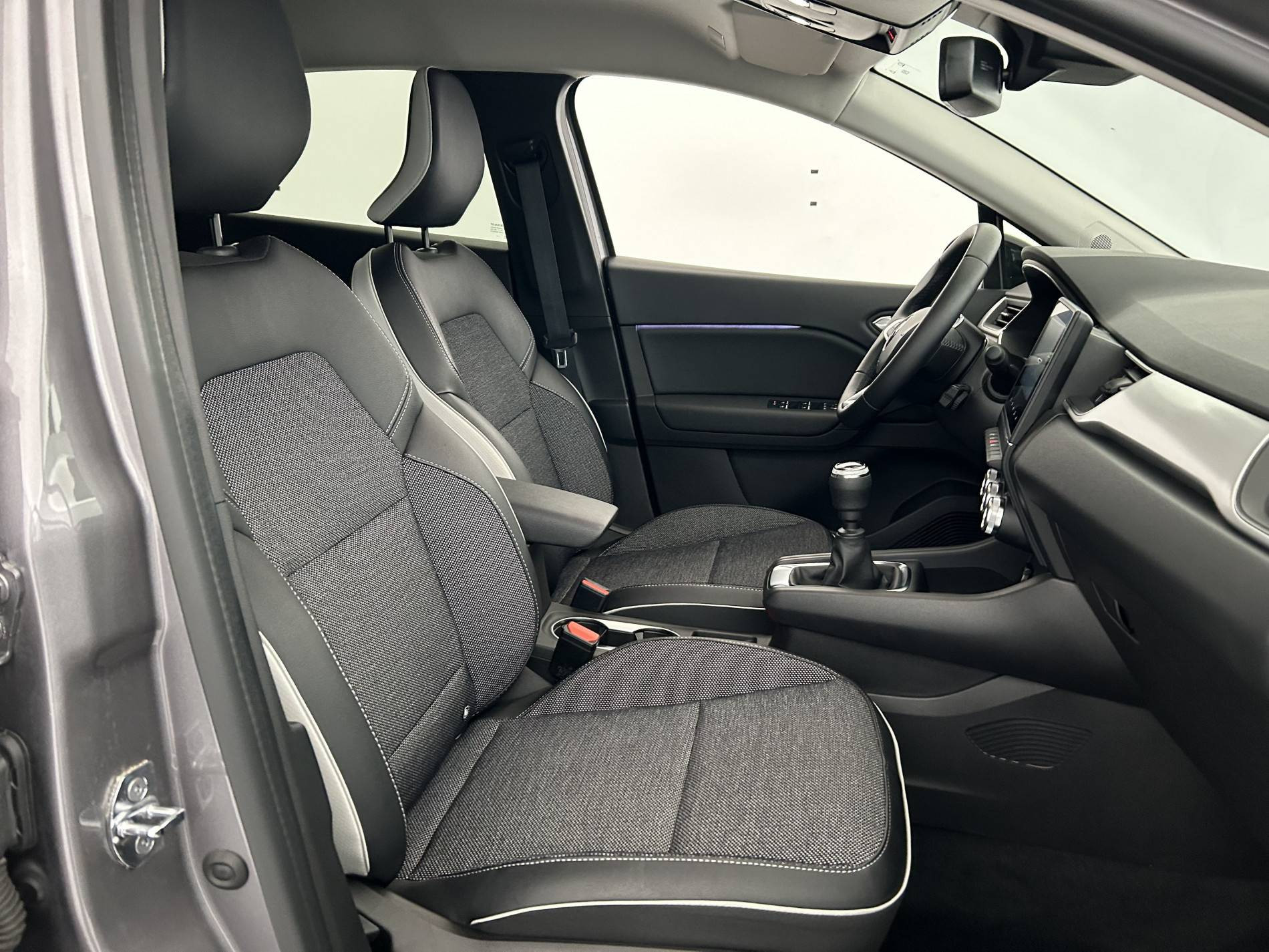 Vente en ligne Renault Captur  TCe 140 - 21 au prix de 17 990 €