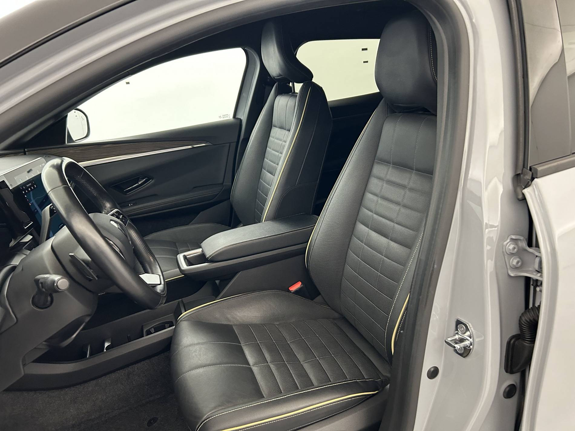 Vente en ligne Renault Megane E-Tech  EV60 220 ch super charge au prix de 24 490 €