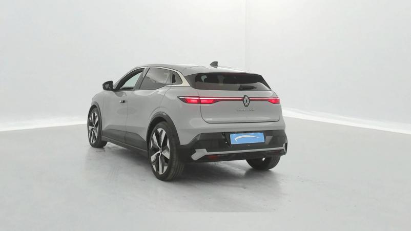 Vente en ligne Renault Megane E-Tech  EV60 220 ch super charge au prix de 24 990 €