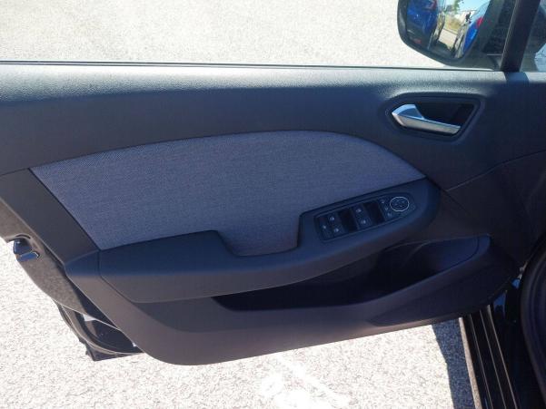 Vente en ligne Renault Clio 5 Clio TCe 90 au prix de 17 490 €