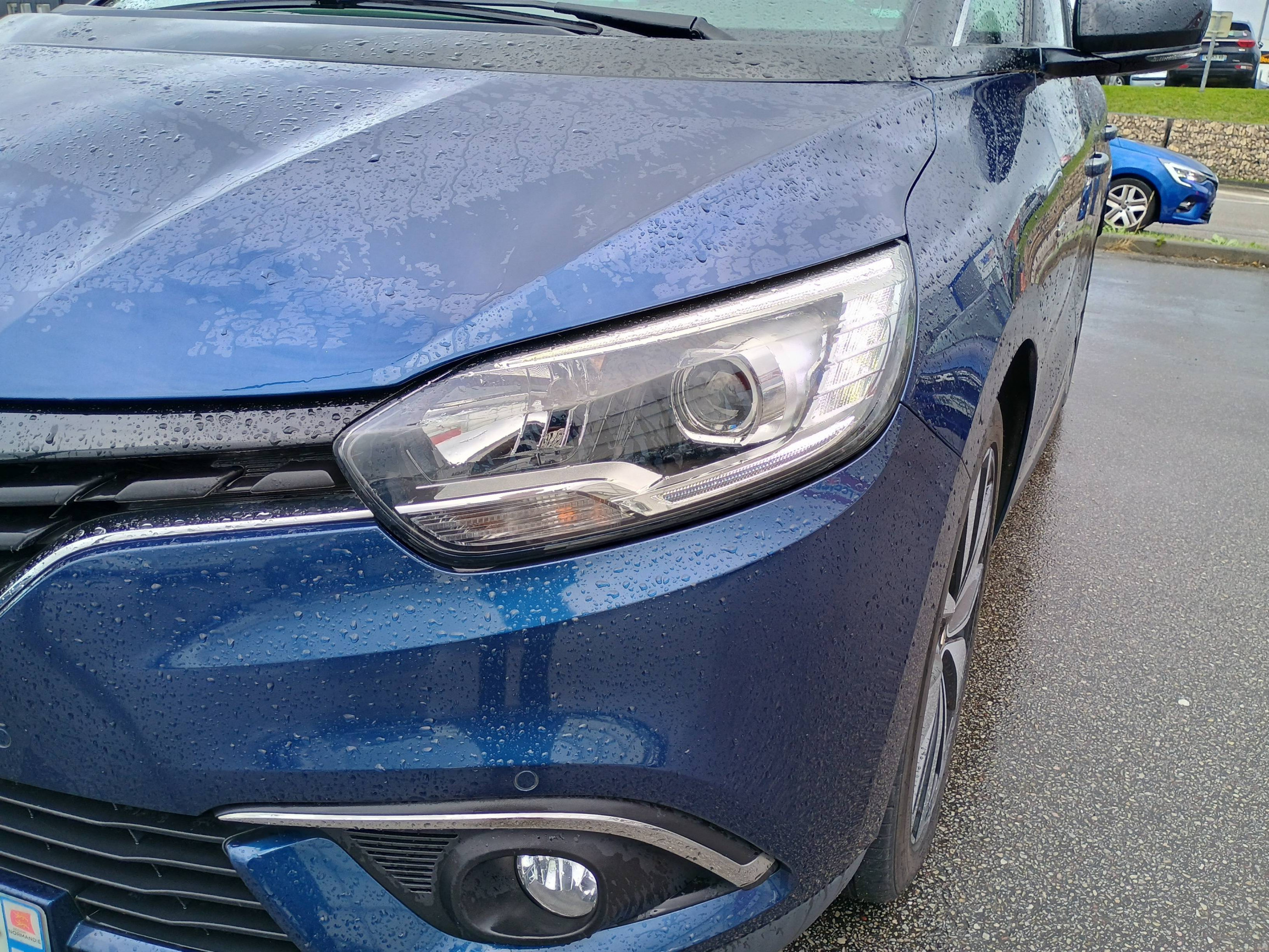 Vente en ligne Renault Scenic 4 Scenic Blue dCi 120 au prix de 14 790 €