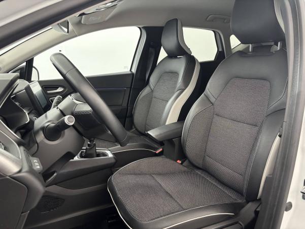 Vente en ligne Renault Captur  TCe 140 - 21 au prix de 16 490 €