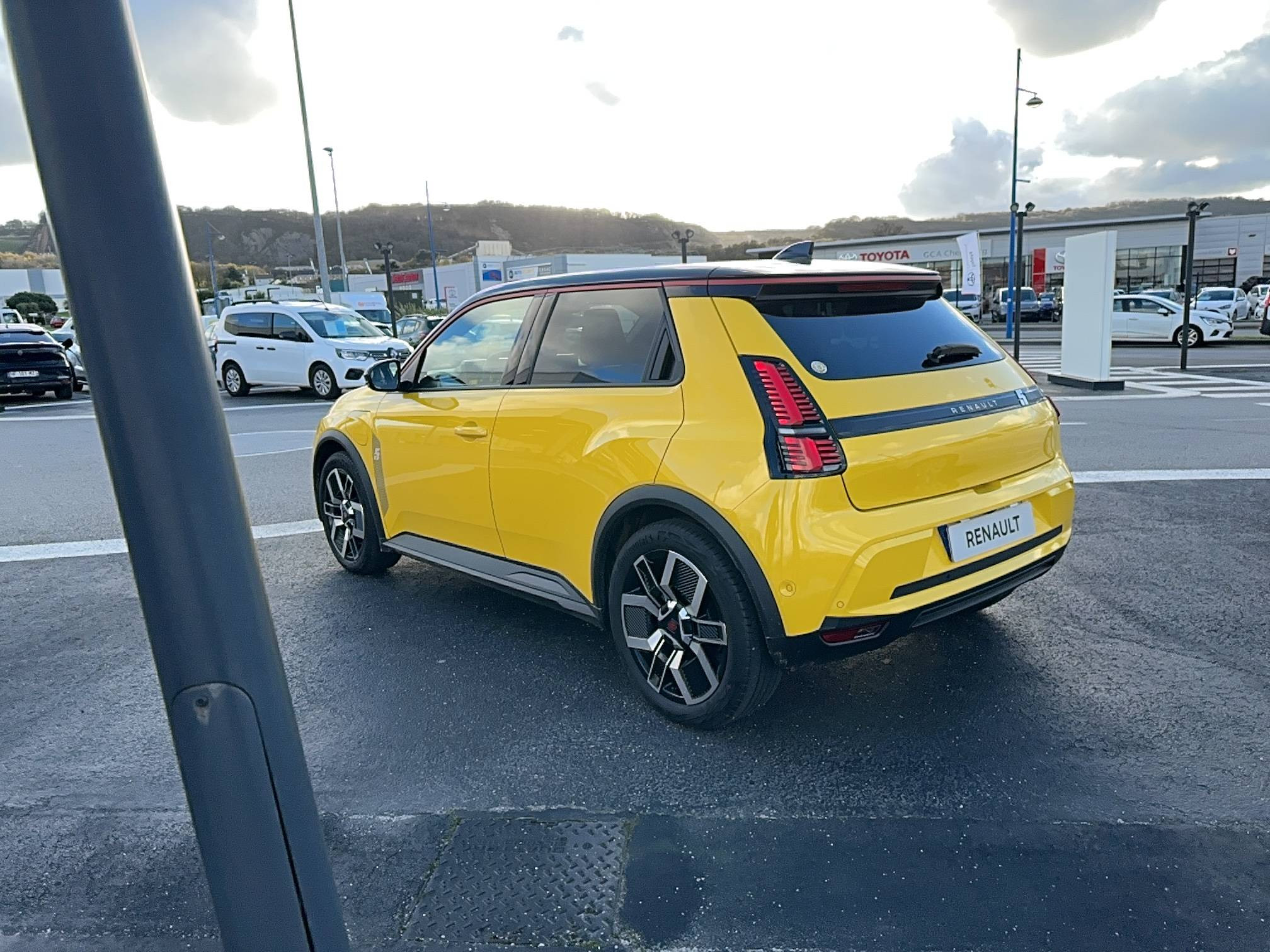 Vente en ligne Renault R5 E-Tech  150 ch autonomie confort au prix de 32 900 €