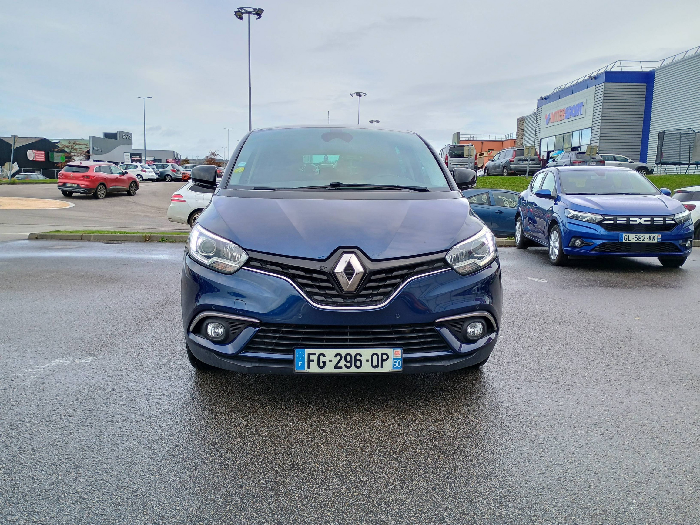 Vente en ligne Renault Scenic 4 Scenic Blue dCi 120 au prix de 14 790 €