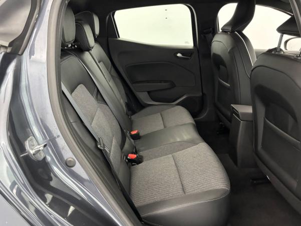 Vente en ligne Renault Clio 5 Clio E-Tech 140 - 21N au prix de 17 490 €