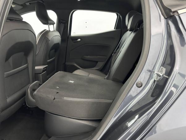 Vente en ligne Renault Clio 5 Clio E-Tech 140 - 21N au prix de 17 490 €