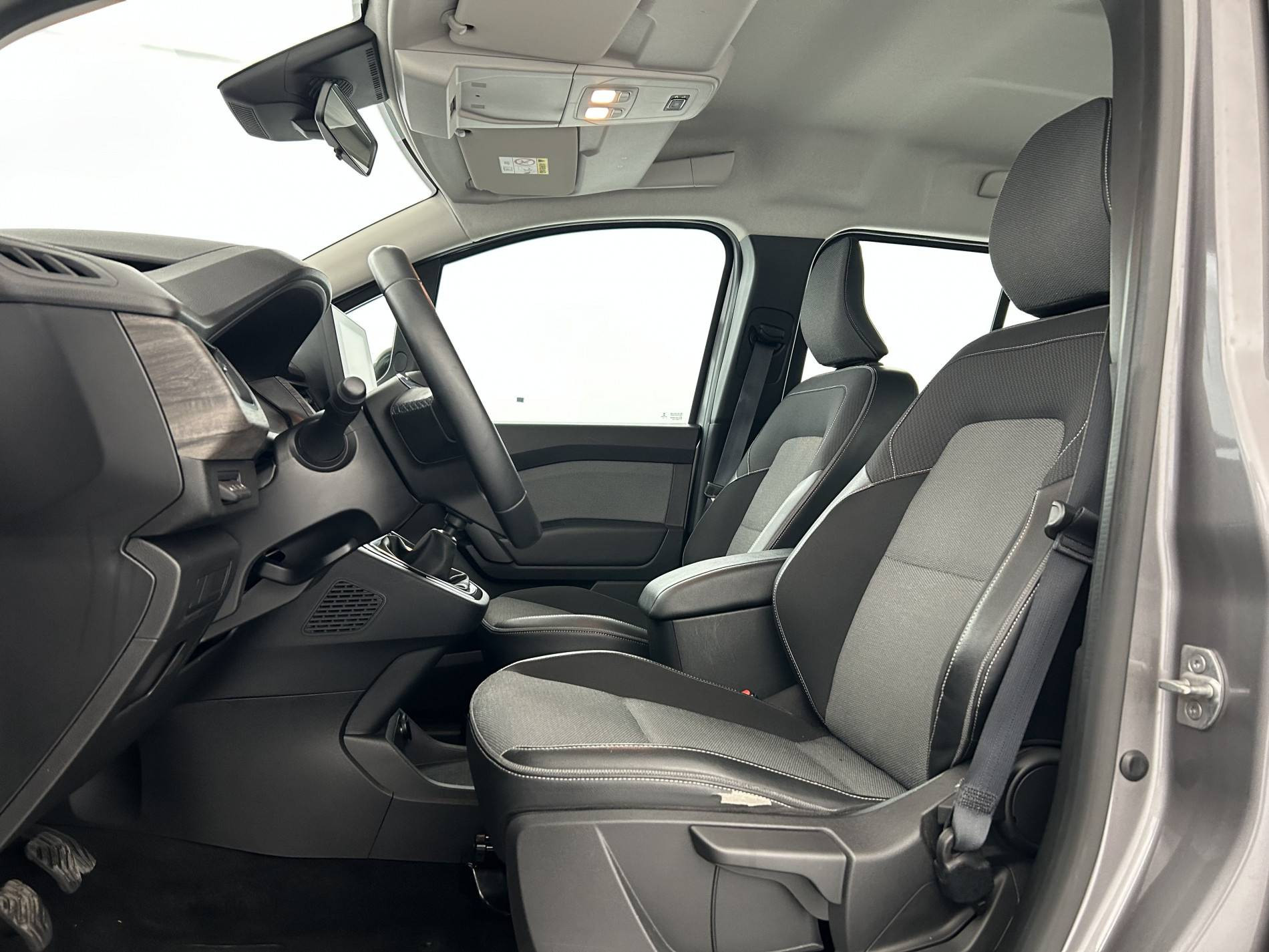 Vente en ligne Renault Kangoo  Blue dCi 95 au prix de 16 490 €