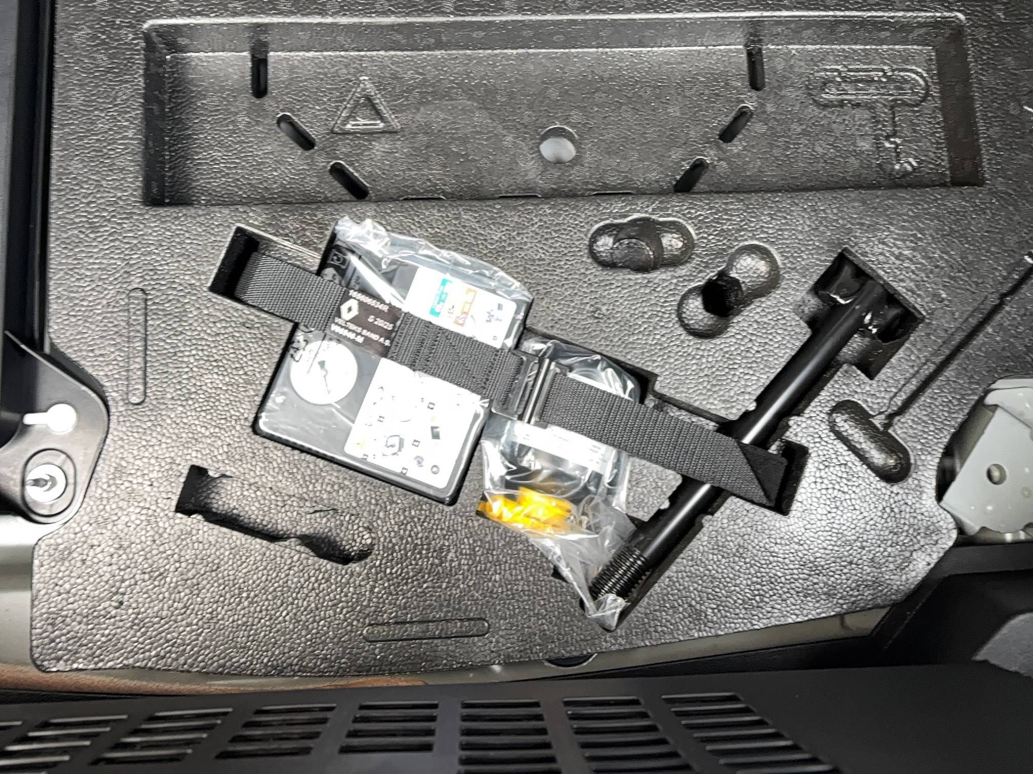 Vente en ligne Renault Clio 5 Clio E-Tech full hybrid 145 ch GSR2 au prix de 22 500 €