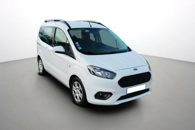 Vente en ligne Ford Tourneo Courier  1.0 E 100 BV6 S&S au prix de 12 490 €