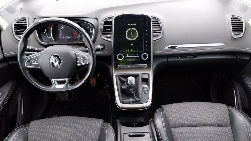 Vente en ligne Renault Grand Scenic 4 Grand Scenic Blue dCi 120 - 21 au prix de 21 490 €