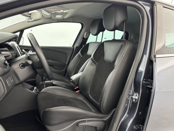 Vente en ligne Renault Clio 4 Clio TCe 90 E6C au prix de 12 590 €