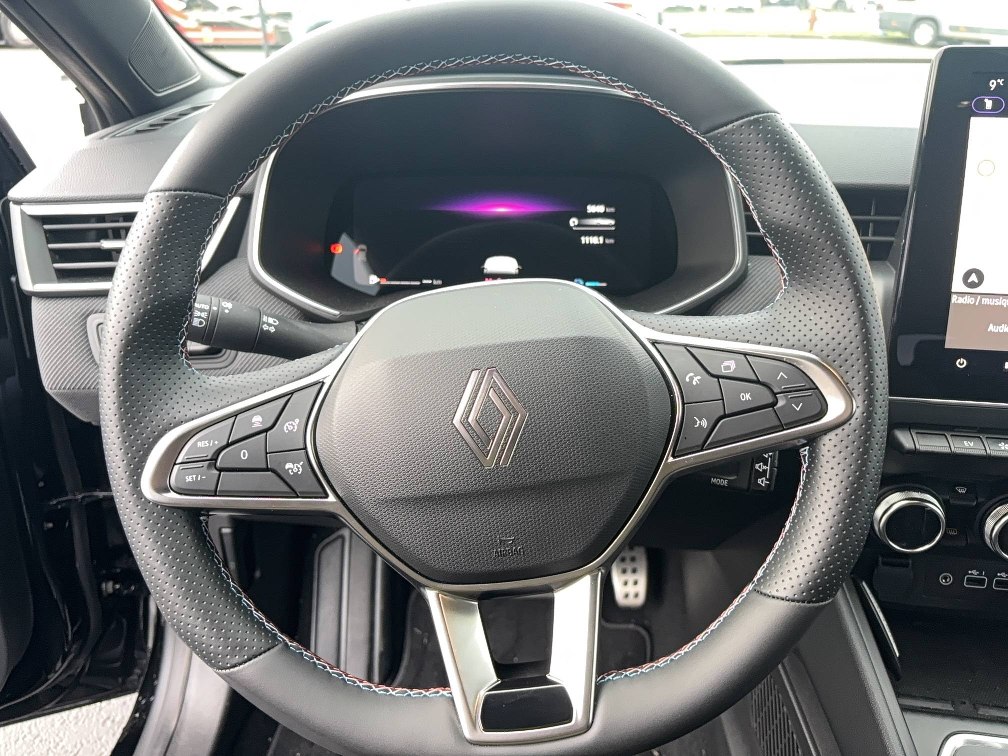 Vente en ligne Renault Clio 5 Clio E-Tech full hybrid 145 ch GSR2 au prix de 19 590 €