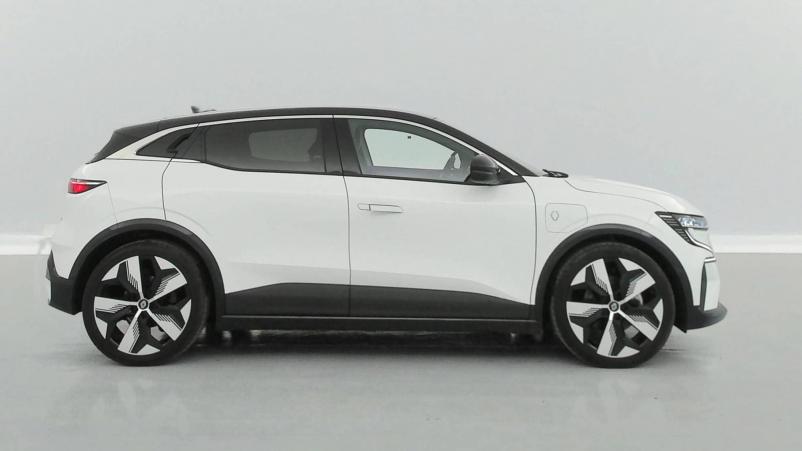 Vente en ligne Renault Megane E-Tech  EV40 130ch boost charge au prix de 22 490 €