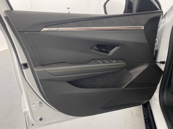 Vente en ligne Renault Megane E-Tech  EV40 130ch boost charge au prix de 22 490 €