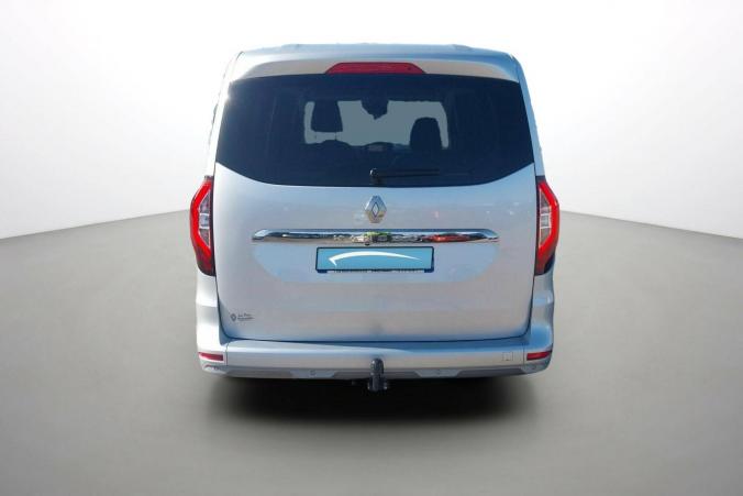 Vente en ligne Renault Kangoo  Blue dCi 115 EDC au prix de 23 990 €