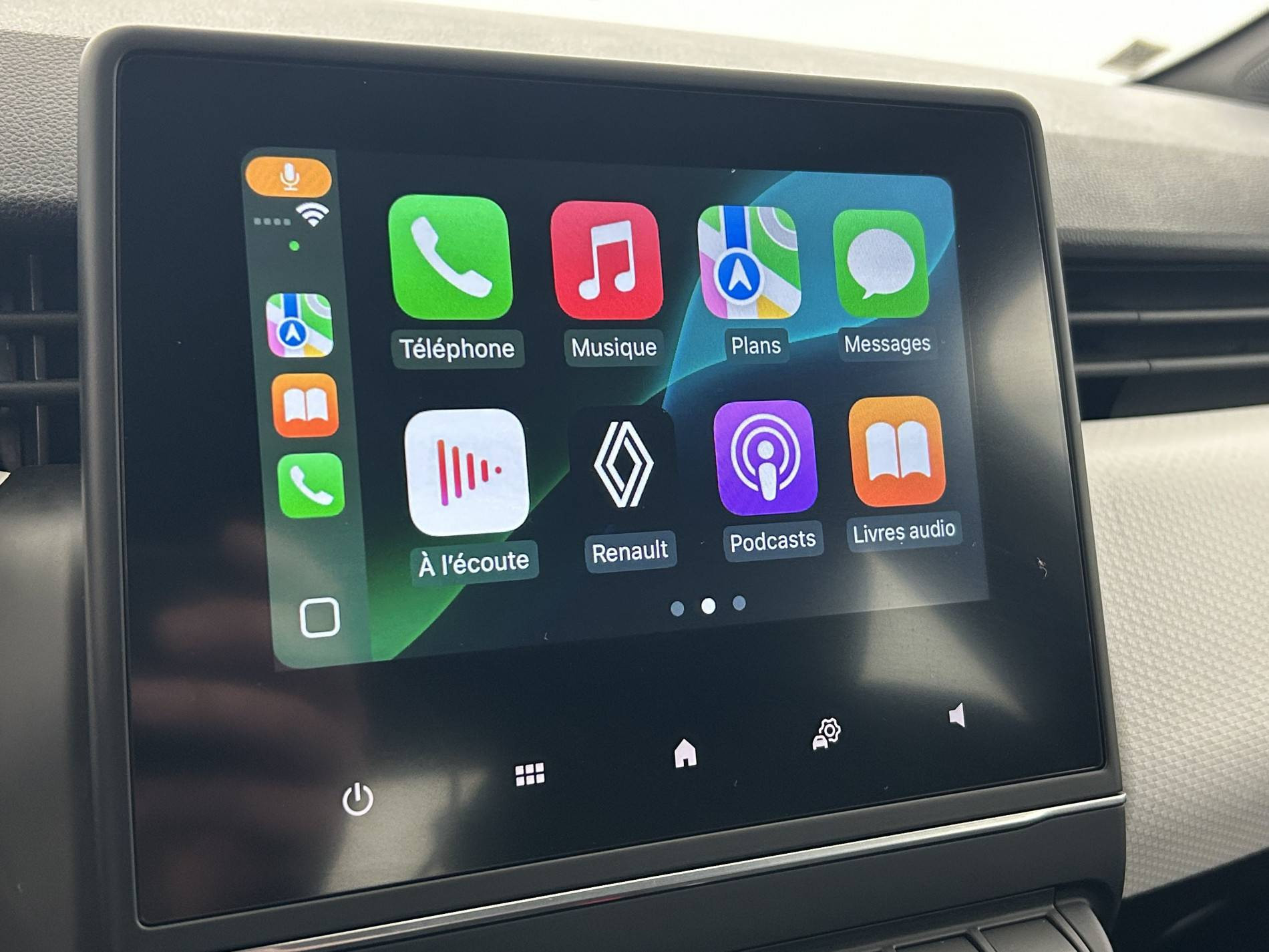 Vente en ligne Renault Clio 5 Clio E-Tech 140 - 21N au prix de 15 790 €