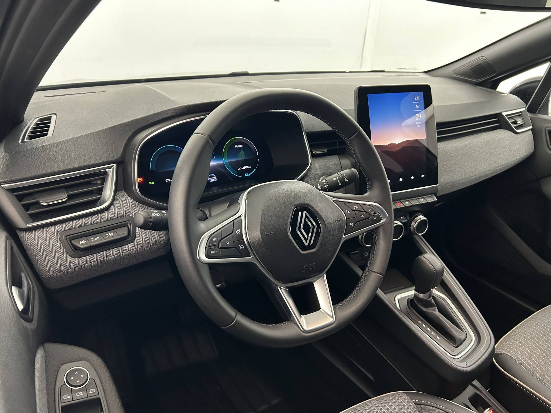 Vente en ligne Renault Clio 5 Clio E-Tech full hybrid 145 au prix de 19 690 €