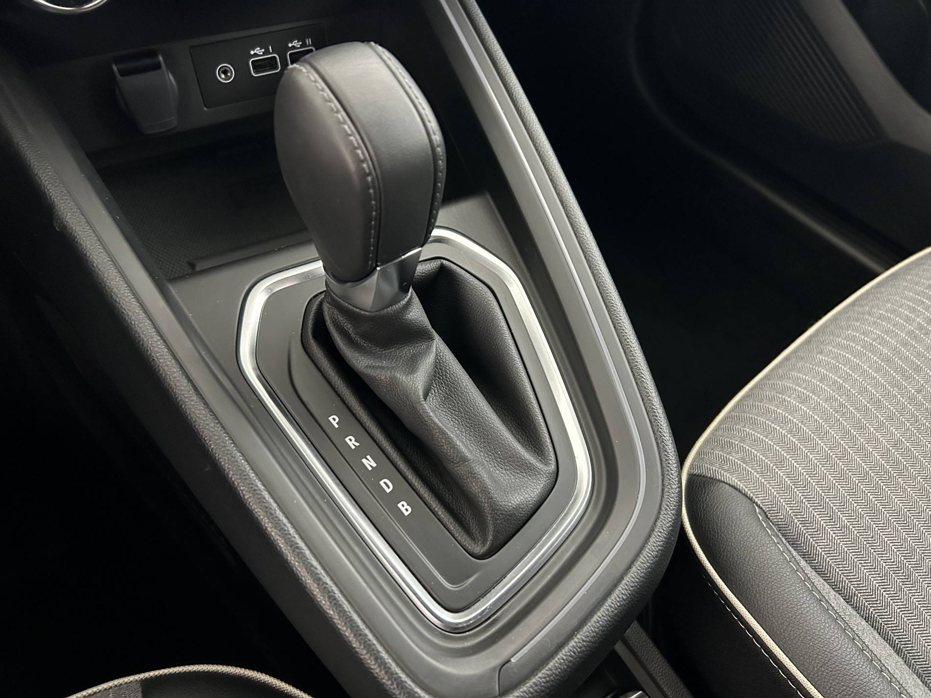 Vente en ligne Renault Clio 5 Clio E-Tech full hybrid 145 au prix de 19 690 €