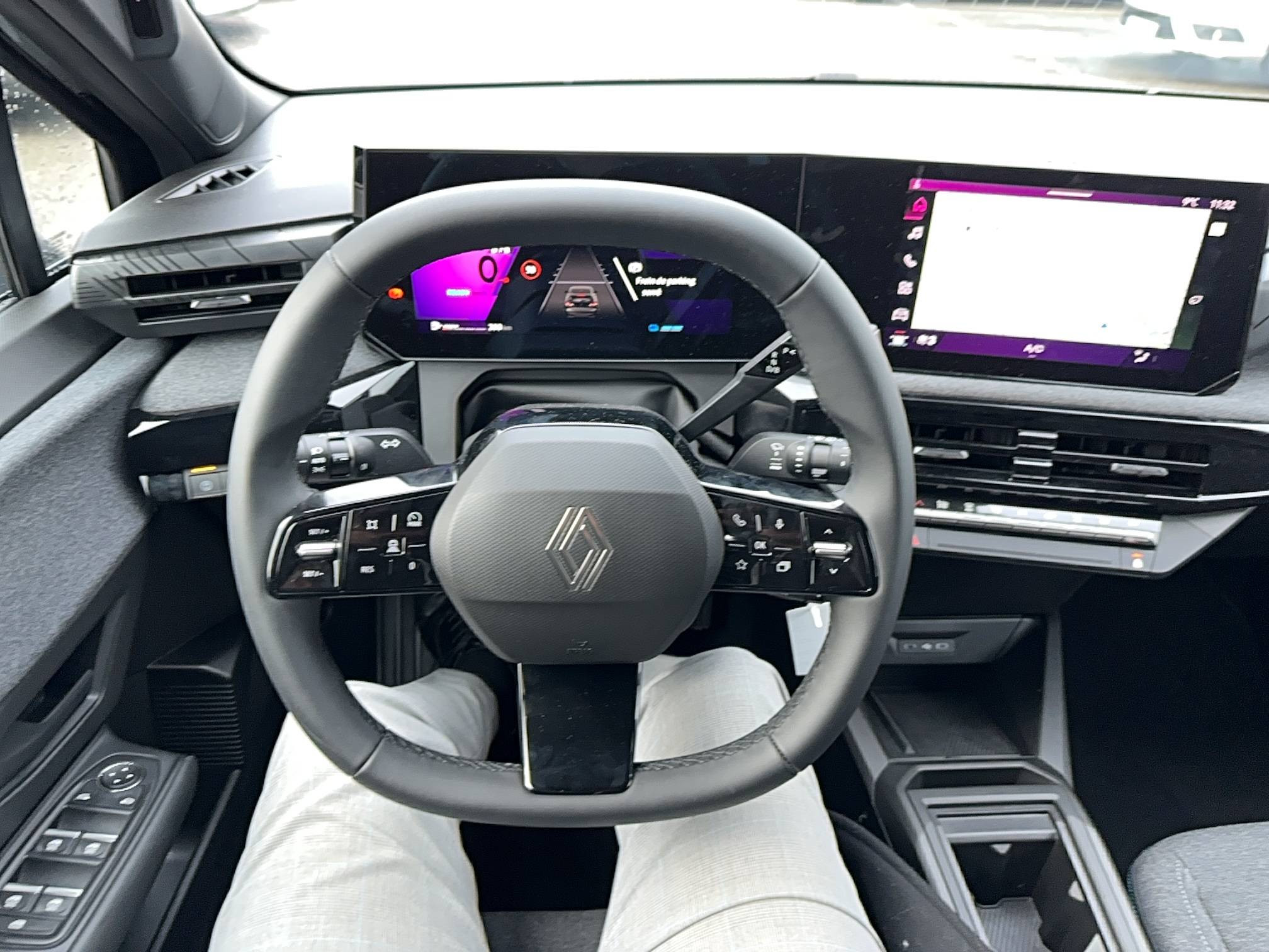 Vente en ligne Renault Clio 6 Clio E-Tech full hybrid 160 ch au prix de 24 600 €