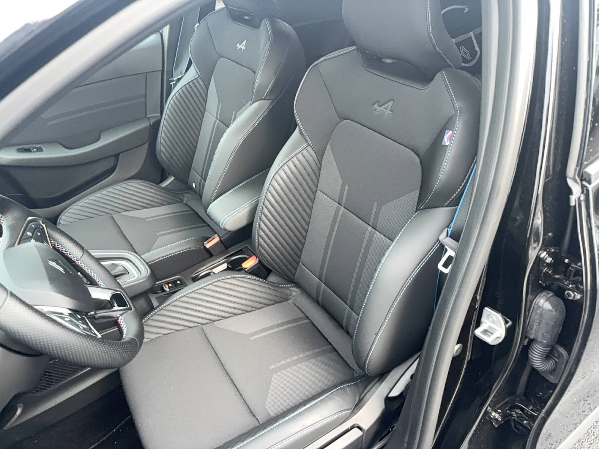 Vente en ligne Renault Clio 5 Clio E-Tech full hybrid 145 ch GSR2 au prix de 19 590 €