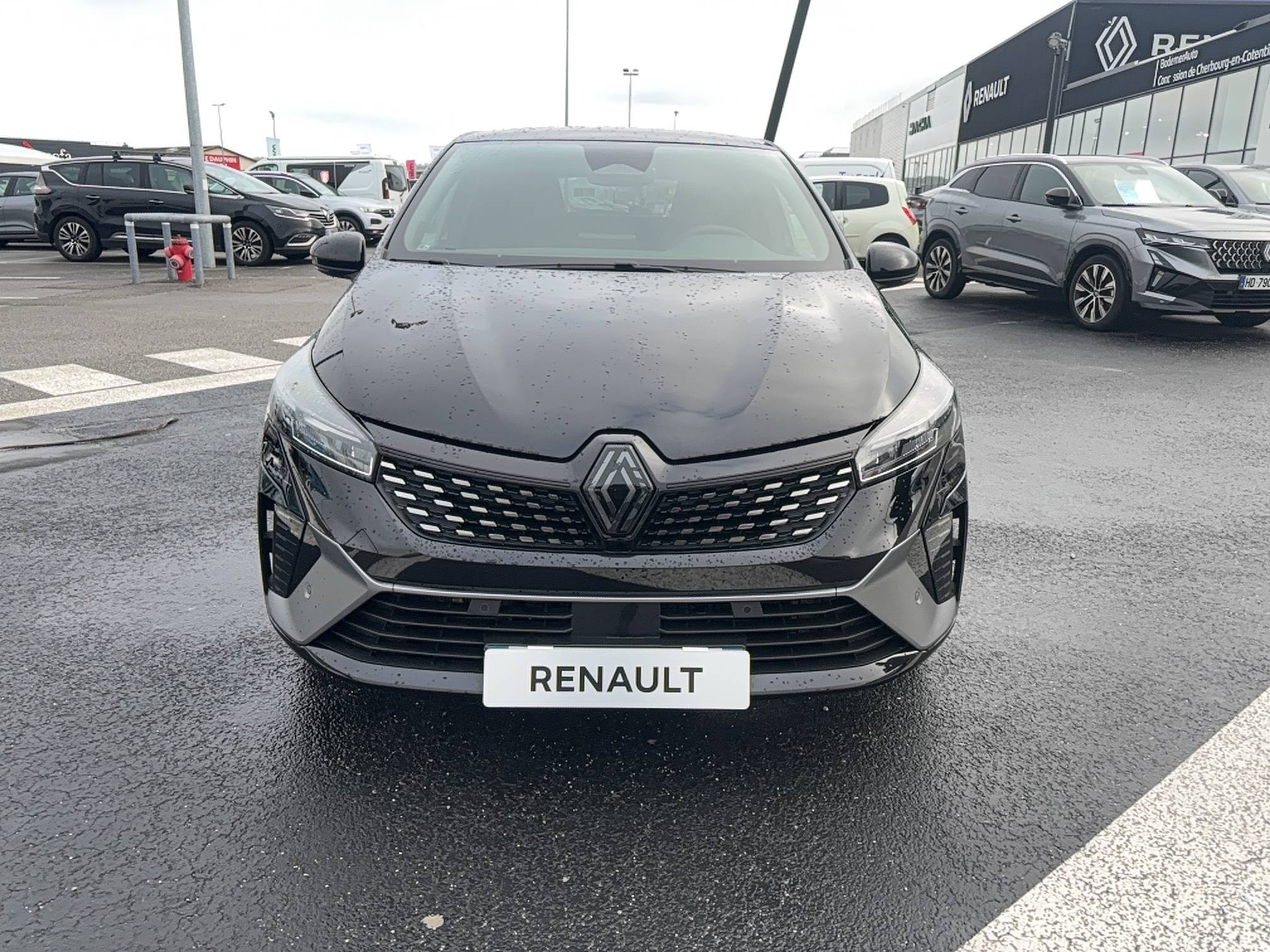 Vente en ligne Renault Clio 5 Clio E-Tech full hybrid 145 ch GSR2 au prix de 19 590 €