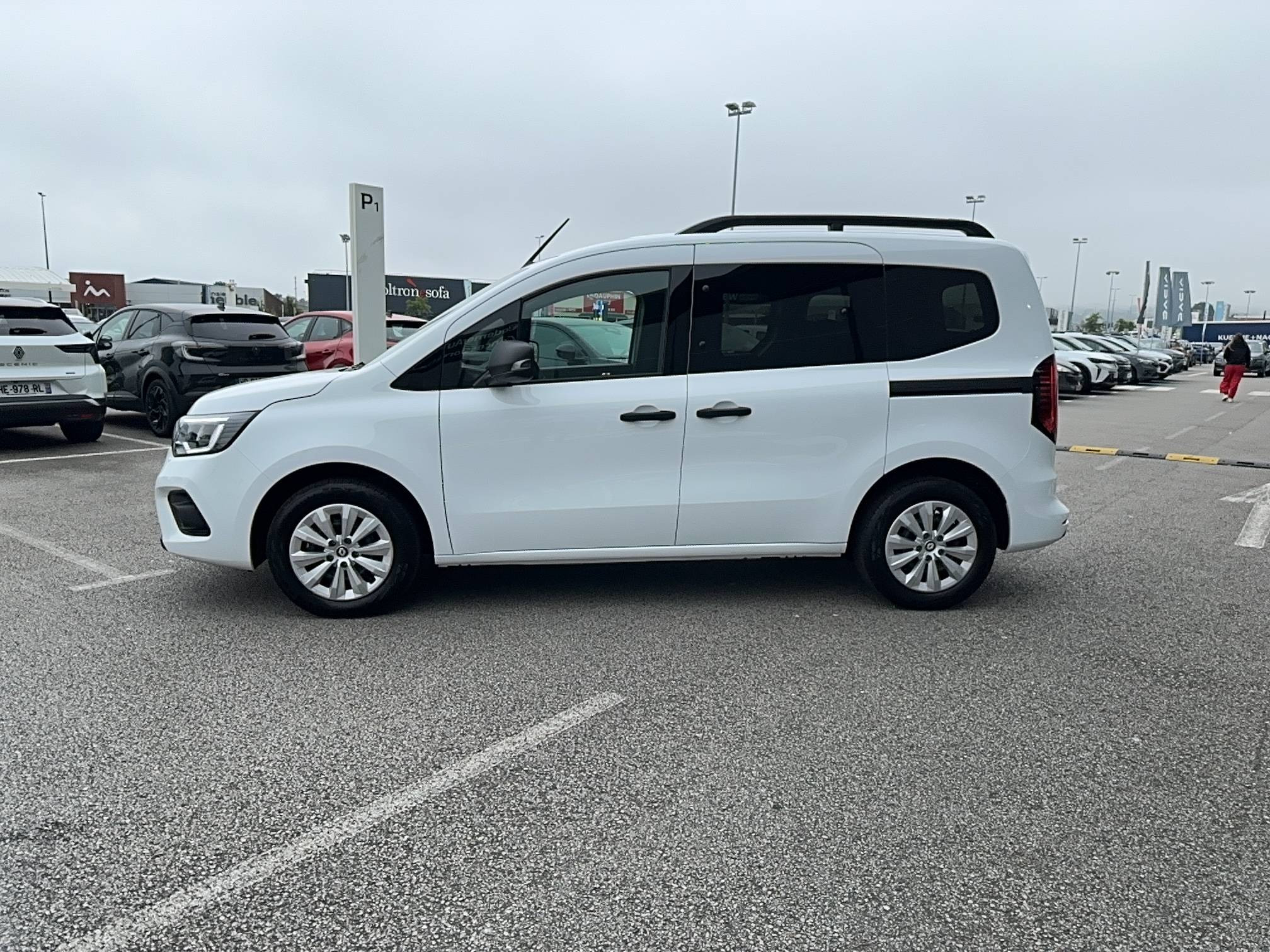 Vente en ligne Renault Kangoo E-Tech  EV45 11kW au prix de 26 900 €