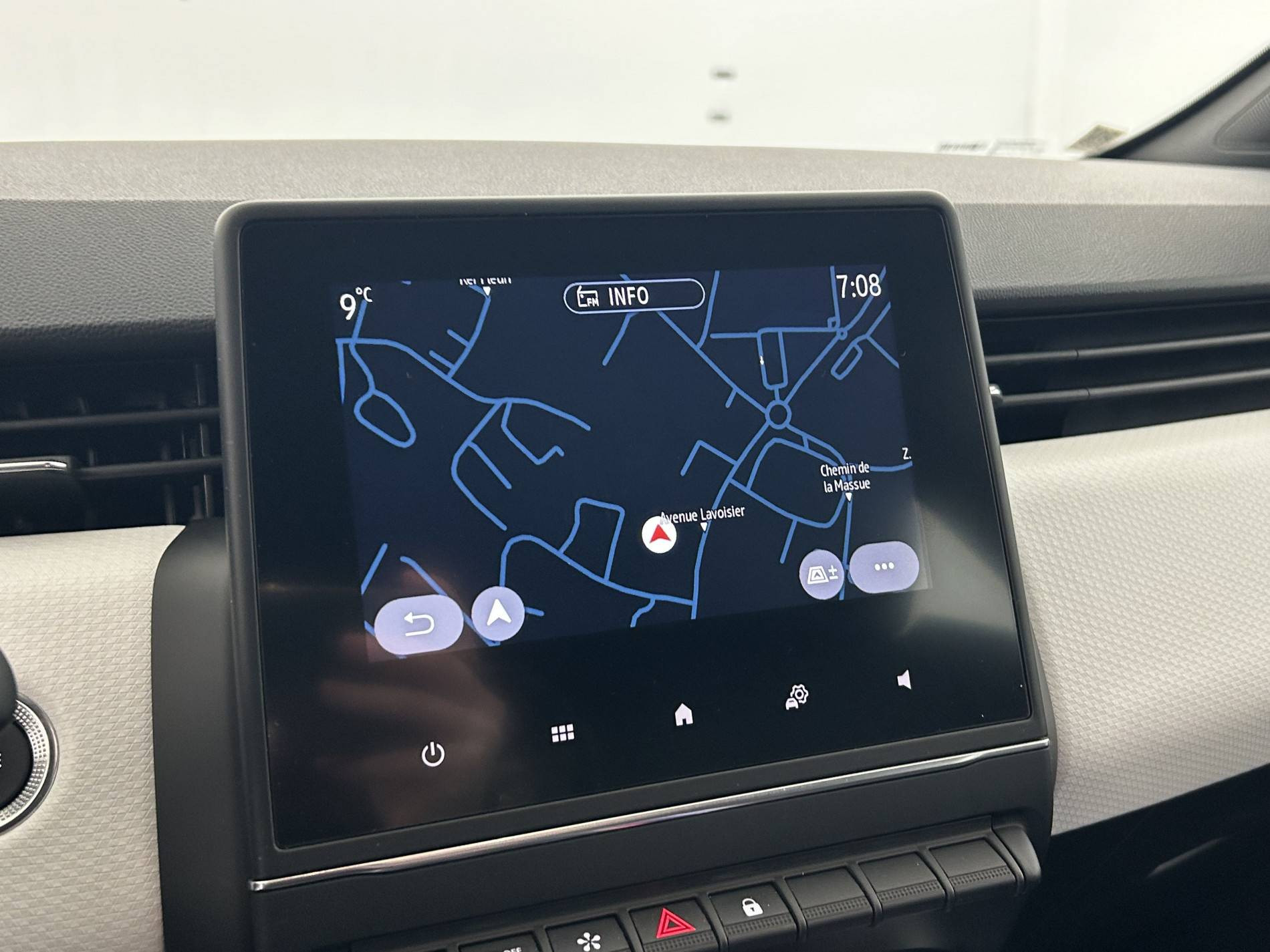 Vente en ligne Renault Clio 5 Clio TCe 90 - 21N au prix de 14 990 €