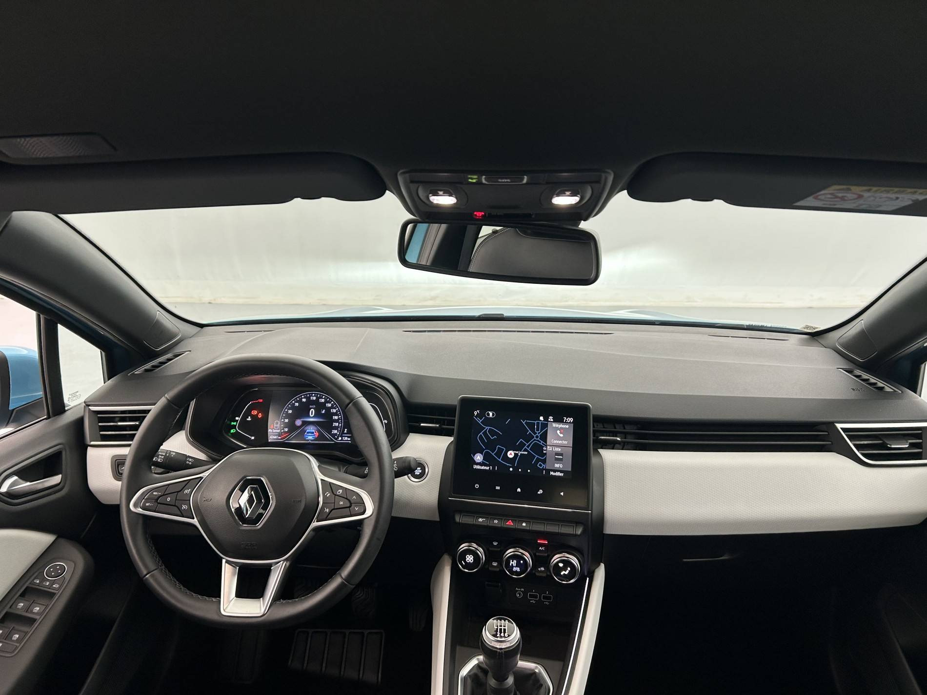 Vente en ligne Renault Clio 5 Clio TCe 90 - 21N au prix de 14 990 €