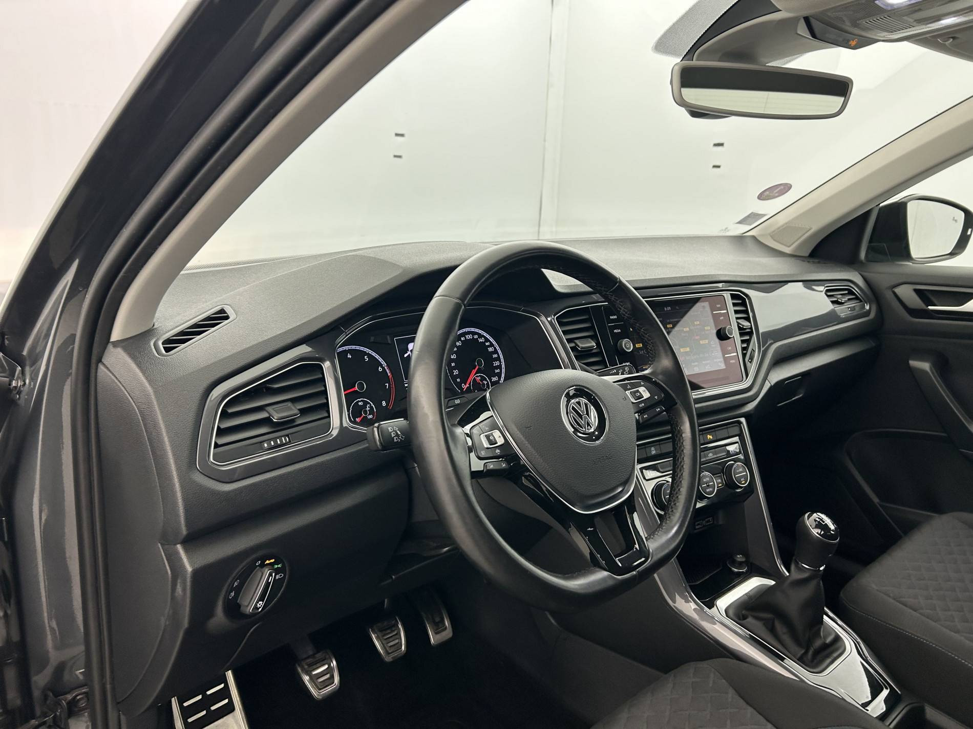 Vente en ligne Volkswagen T-Roc  1.0 TSI 115 Start/Stop BVM6 au prix de 18 590 €