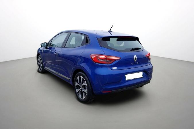 Vente en ligne Renault Clio 5 Clio E-Tech 140 - 21N au prix de 17 290 €