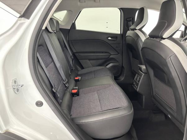 Vente en ligne Renault Captur  Blue dCi 115 EDC au prix de 17 990 €