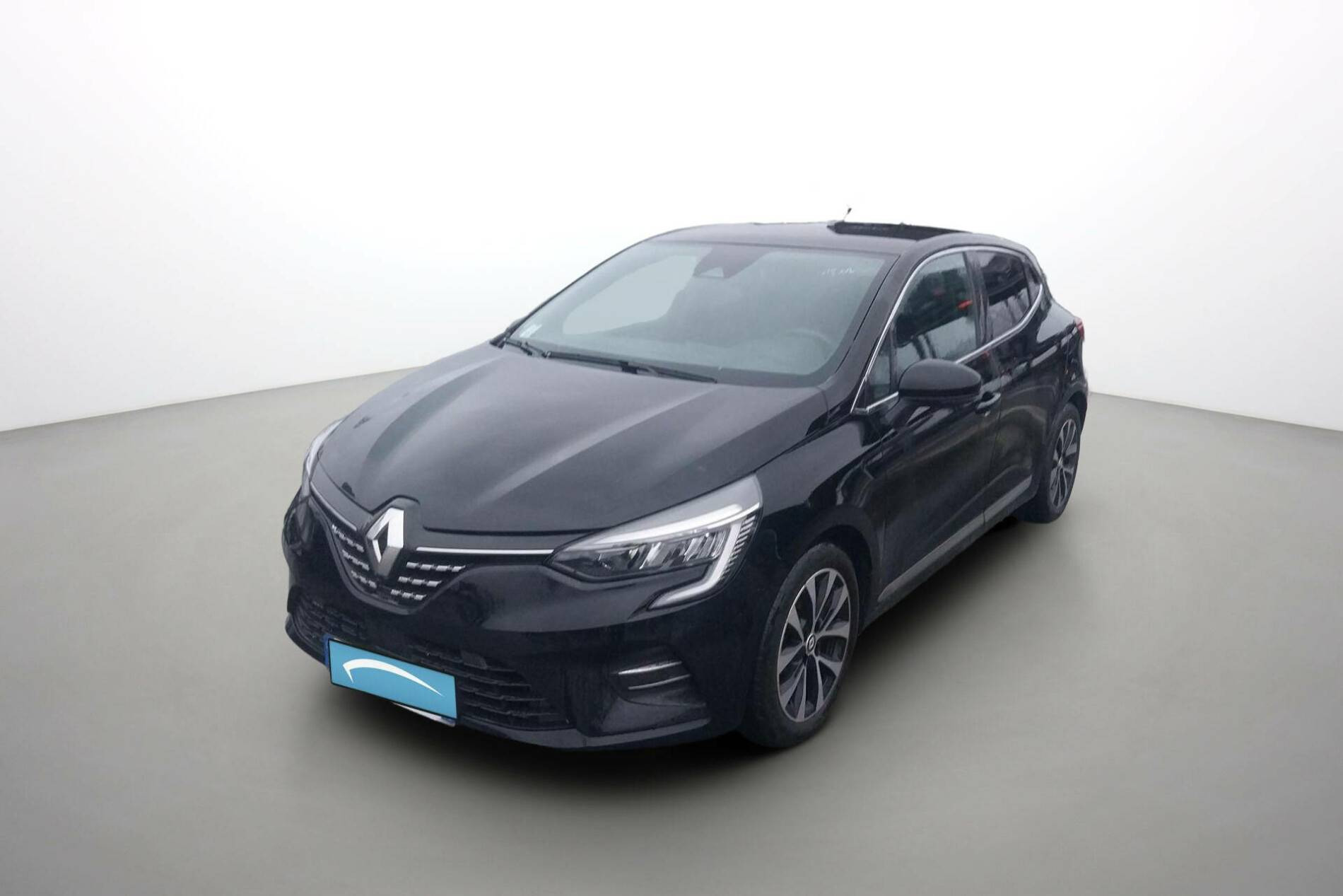 Renault Clio 5 Clio E-Tech full hybrid 145 occasion de 2023 en vente à Cherbourg