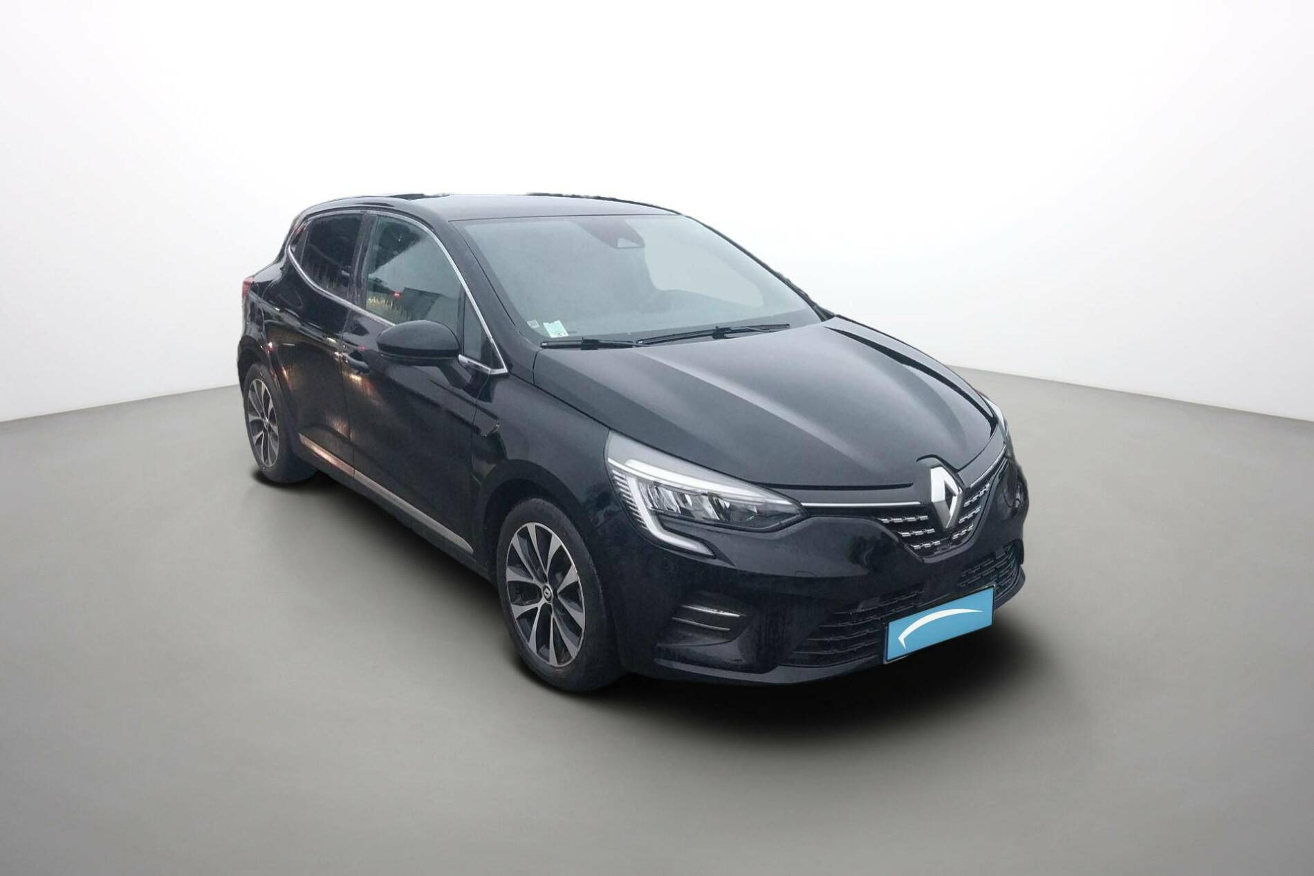 Vente en ligne Renault Clio 5 Clio E-Tech full hybrid 145 au prix de 17 390 €