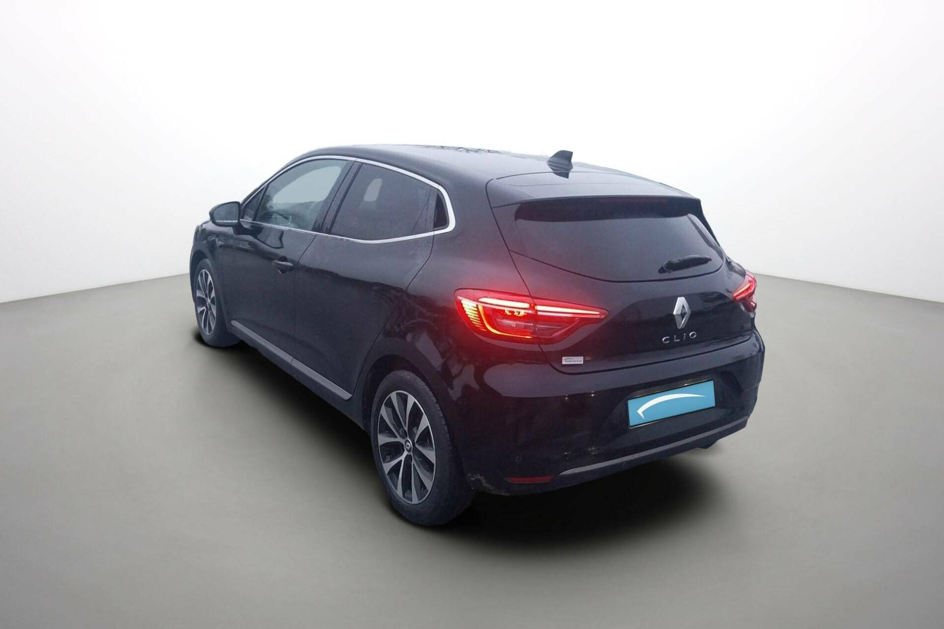 Vente en ligne Renault Clio 5 Clio E-Tech full hybrid 145 au prix de 17 390 €