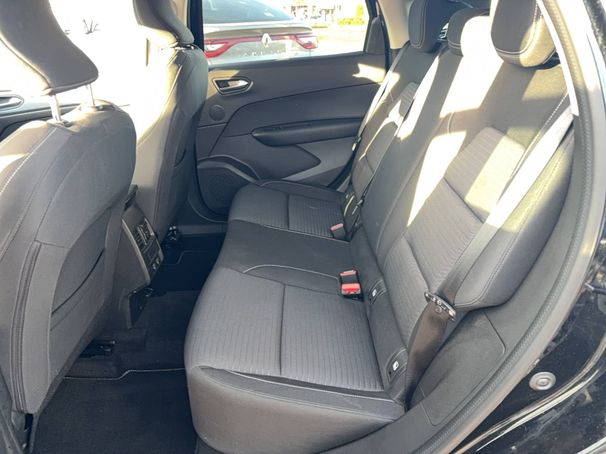 Vente en ligne Renault Arkana  E-Tech hybride 145 - 22 au prix de 21 190 €