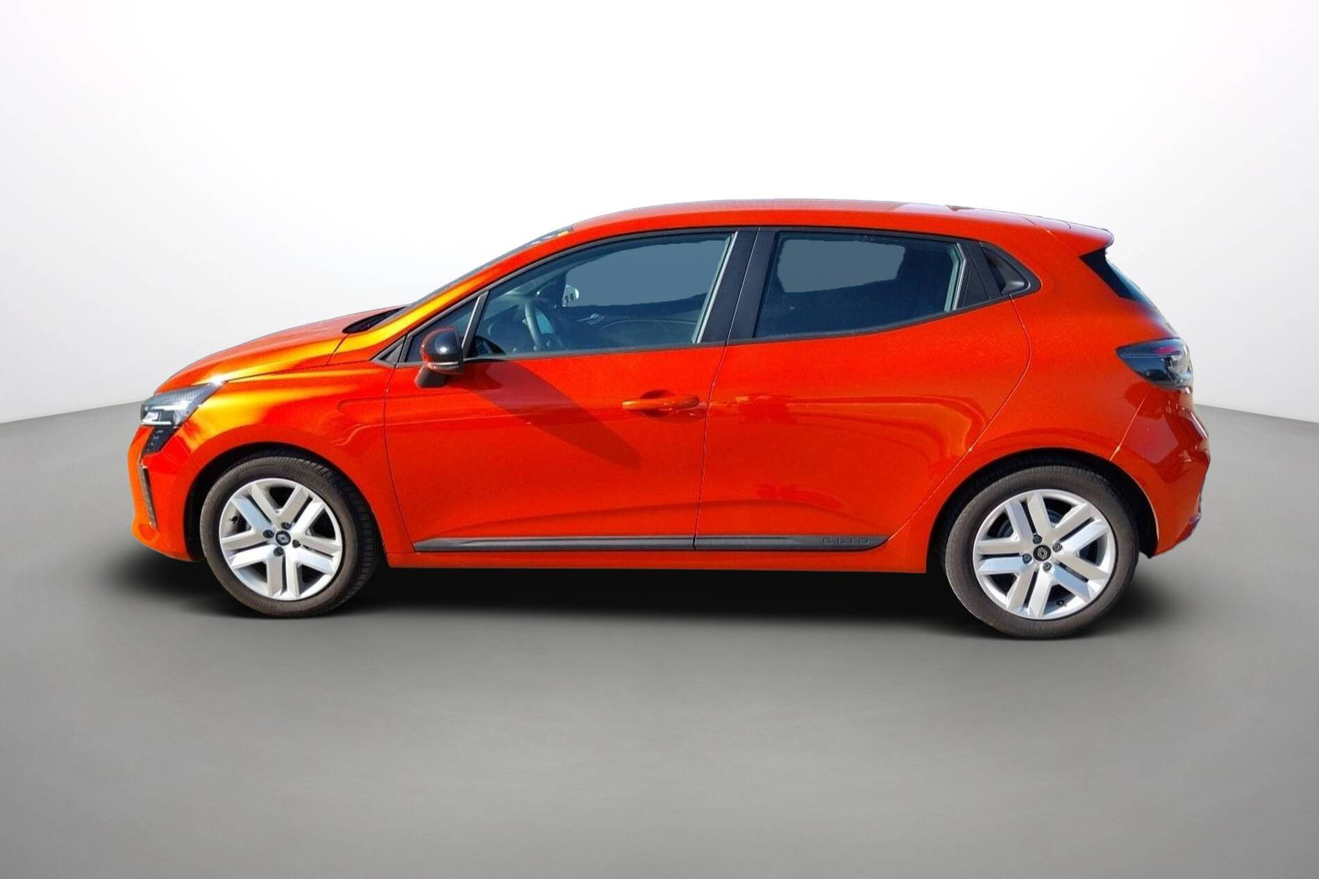 Vente en ligne Renault Clio 5 Clio E-Tech full hybrid 145 ch GSR2 au prix de 19 990 €