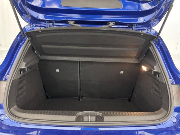 Vente en ligne Renault Clio 5 Clio Blue dCi 100 au prix de 16 490 €