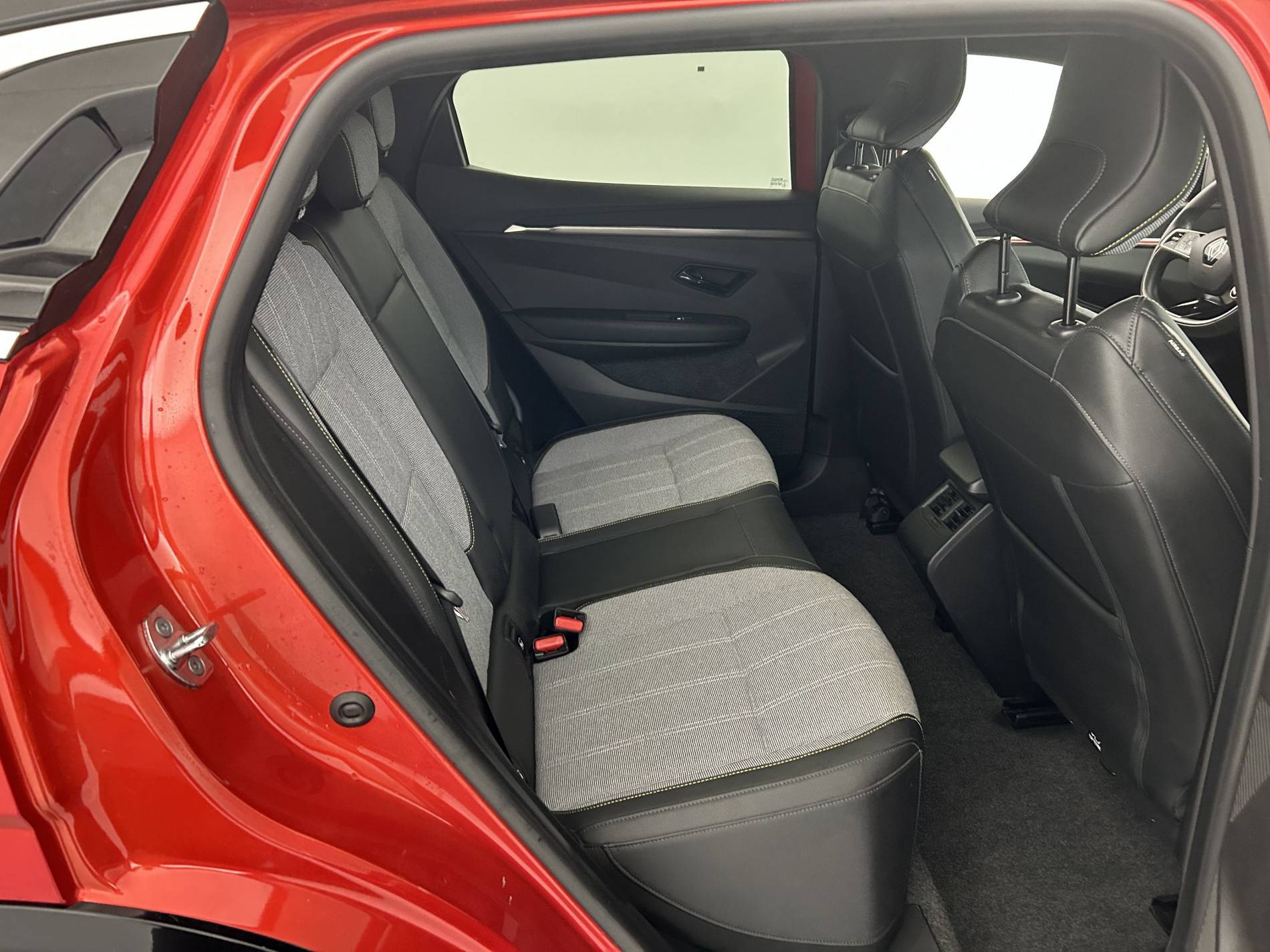 Vente en ligne Renault Megane E-Tech  EV60 220 ch super charge au prix de 22 290 €