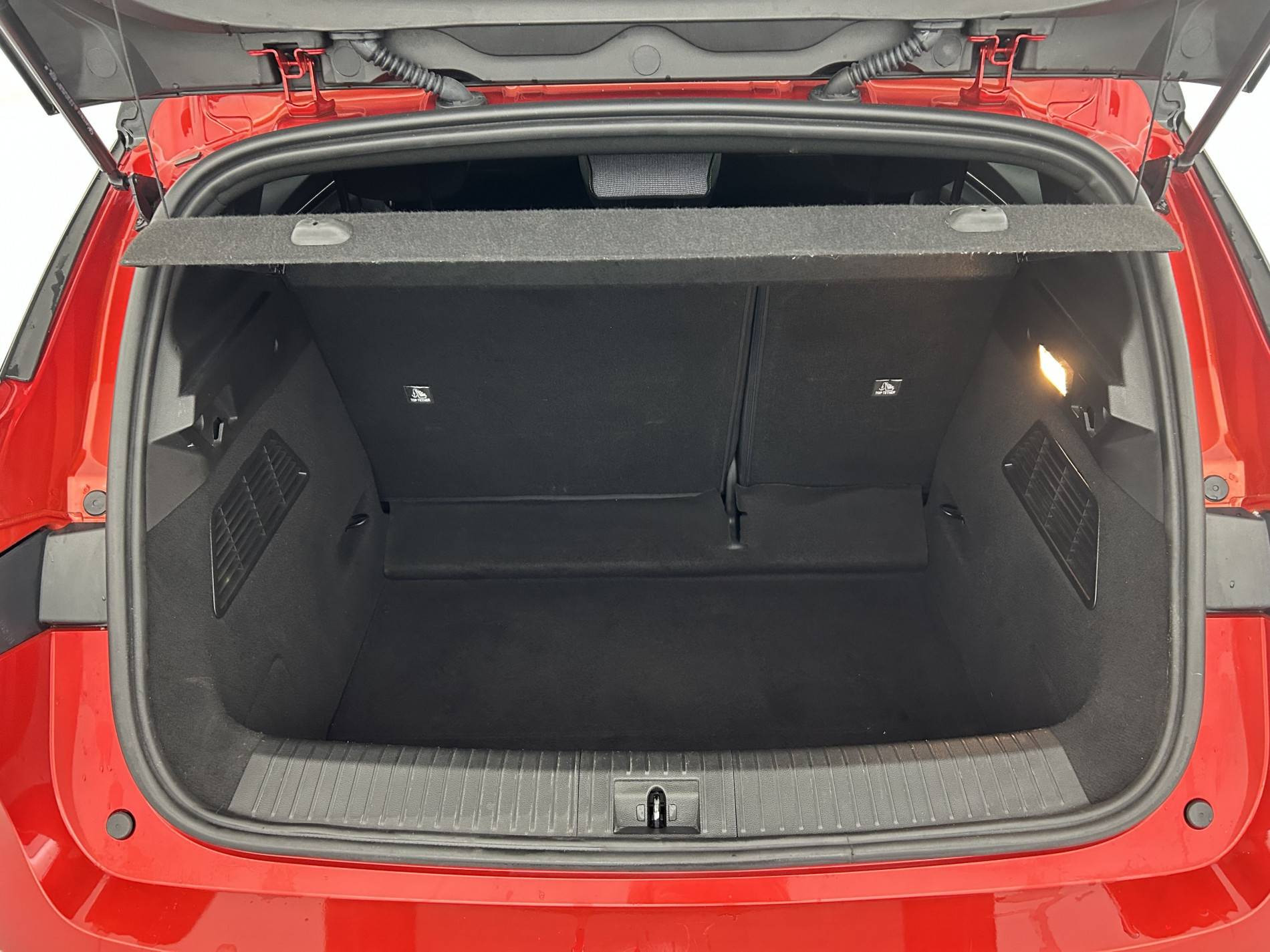 Vente en ligne Renault Megane E-Tech  EV60 220 ch super charge au prix de 22 290 €